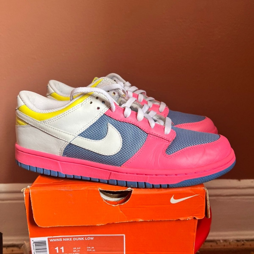 Wmns Dunk Low Light Lava | White-Light Blueberry sz 11